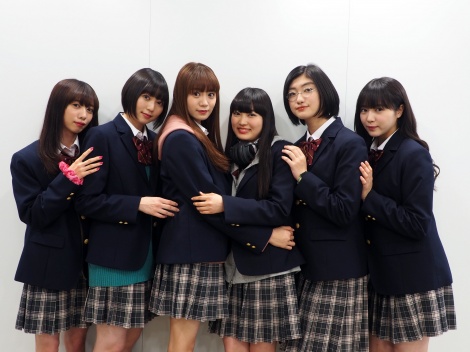 エビ中 永遠に中学生 を貫き10周年 イマドキの青春を全力で演じる Oricon News
