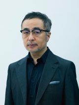 『第15回 コンフィデンスアワード・ドラマ賞』で「助演男優賞」を受賞した松尾スズキ 