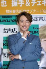 �w���p�p�g�x���ؐ���A5�N�Ԃ�ʐ^�W�́u100�_!�v�̑�Ȑ�y�Ƃ̋������ڕW 