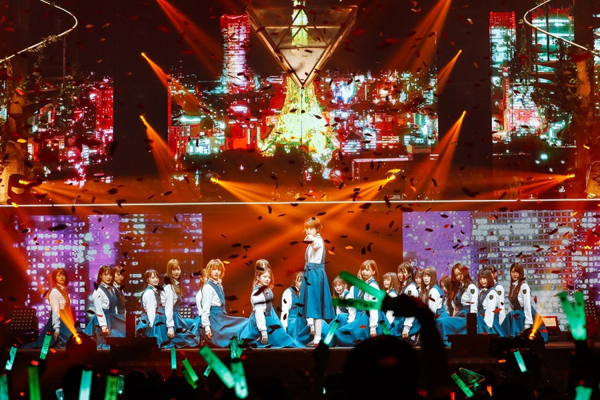 欅坂46、初武道館で全体曲ノンストップライブ「新しい道を切り拓く