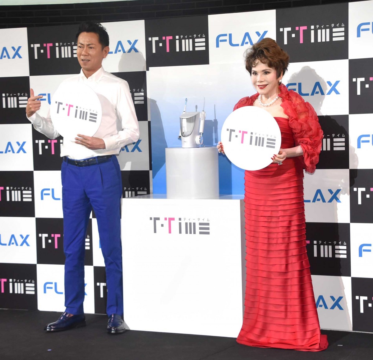 wtbNX VCM&Vi\xɏoȂ()vAfBvl (C)ORICON NewS inc. 