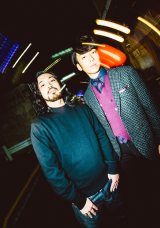 Creepy Nuts�A�I�[�h���[�t���̎���u�ނݑ��v��MV�B�e 