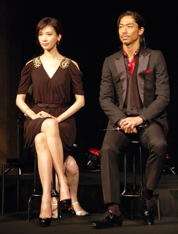 劇団EXILEの第5回舞台公演『レッドクリフ-愛』の製作発表会見に出席した(左から)リン・チーリン、AKIRA (C)ORICON NewS inc. 