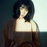 2001�N���܂�̌������Z��Karin.�@�V���K�[�\���O���C�^�[�Ƃ��ăf�r���[ 