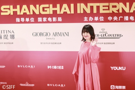 画像 写真 長澤まさみ 大胆ドレスで上海国際映画祭に登場 日本映画の世界進出に闘志燃やす 1枚目 Oricon News