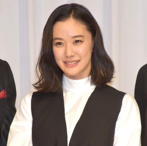 画像 写真 山里亮太 蒼井優が結婚会見 キューピッド のしずちゃん同席 36枚目 Oricon News