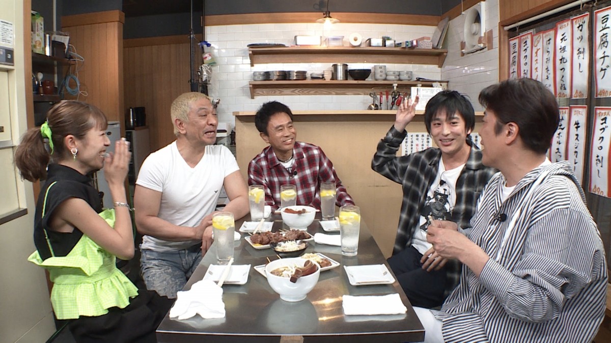 28̃oGeB[ԑgw_E^EȂx̐lCu{ŃnVSv̖͗l(C)tWer 