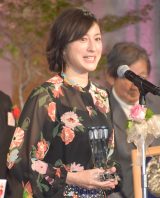 �L�����q�A���̉��Z�ŕ������������ �g�X�g���b�p�[���h���]���̗��ɓ��䂩����̋��� 