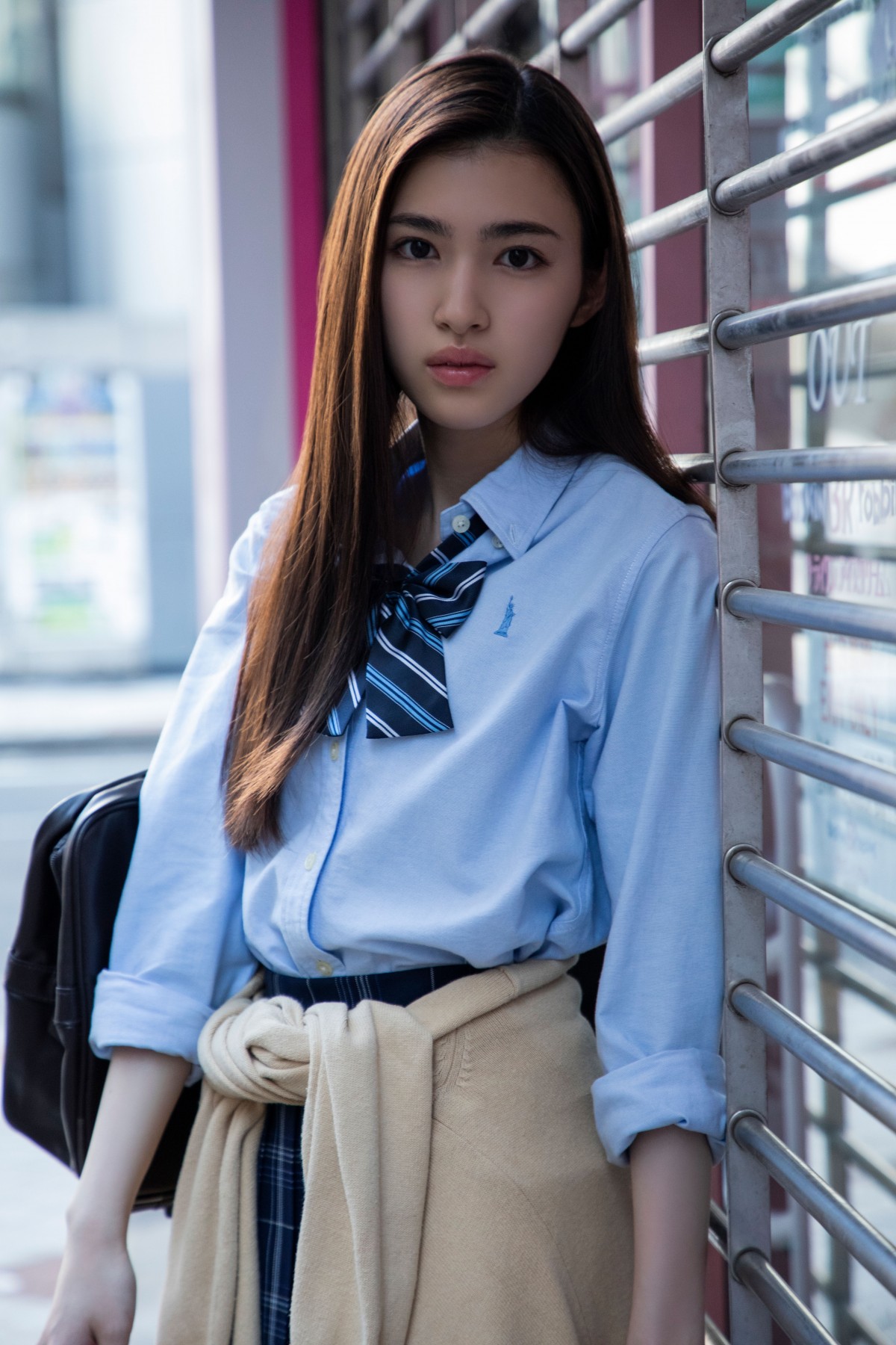 長見玲亜 HUSTLE PRESS 直筆サイン入り写真 画像・写真 | 長見玲亜、1st写真集カット解禁 スウィートパワーの“令和