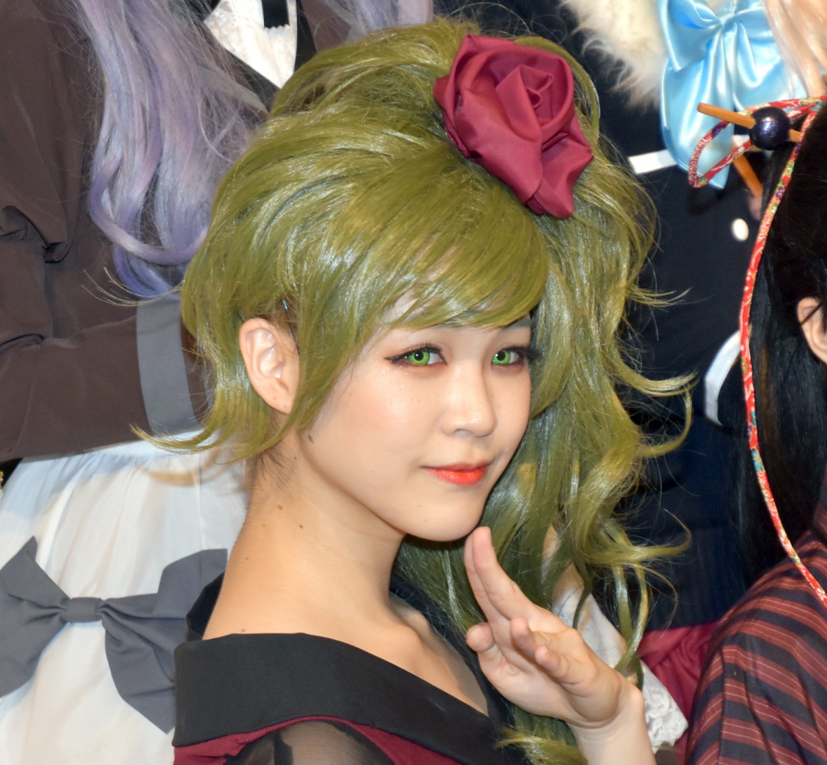 三田麻央、NMB48卒業後初舞台ではっちゃけ 片岡沙耶は美ボディの“教祖