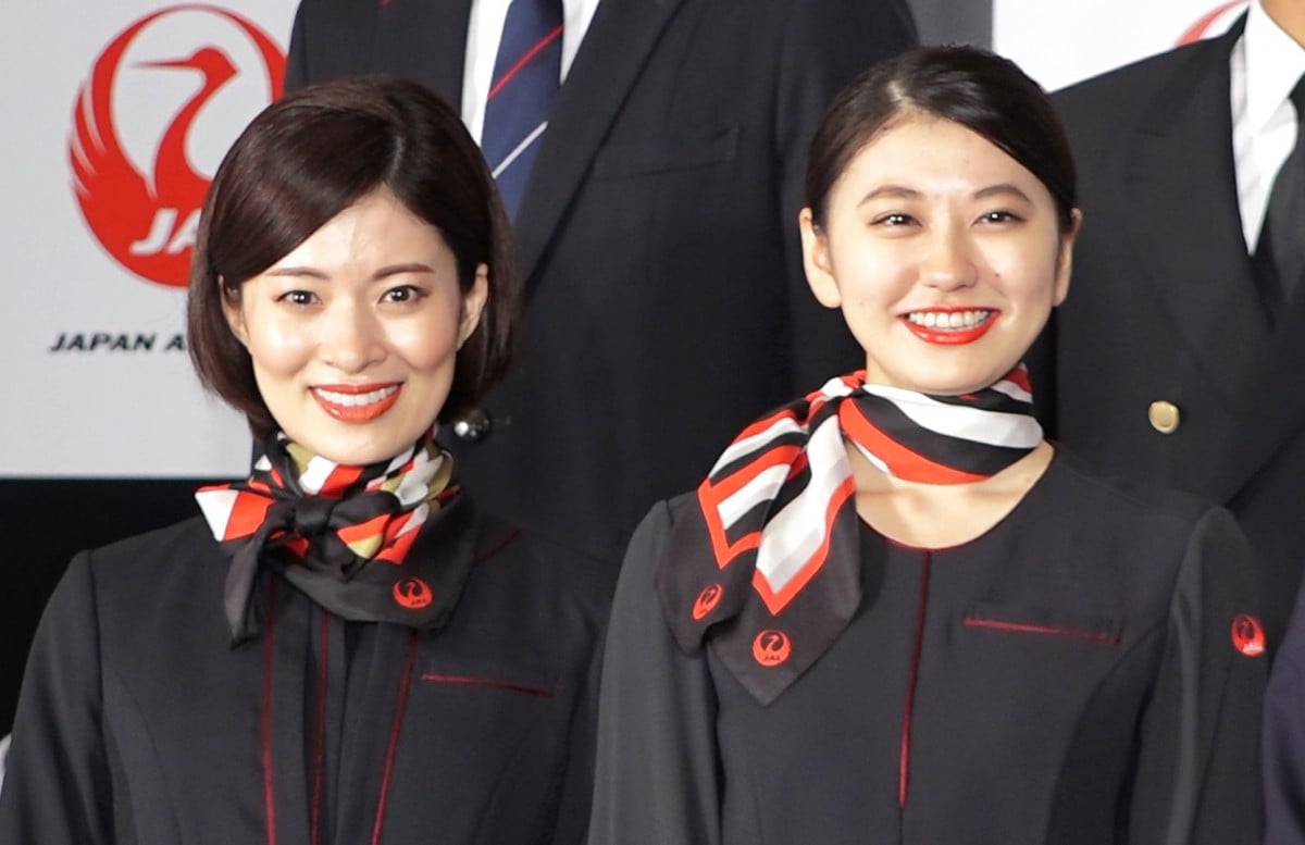 JAL、東京2020へ向け7年ぶり制服一新 CA初のパンツスタイル導入 | ORICON NEWS