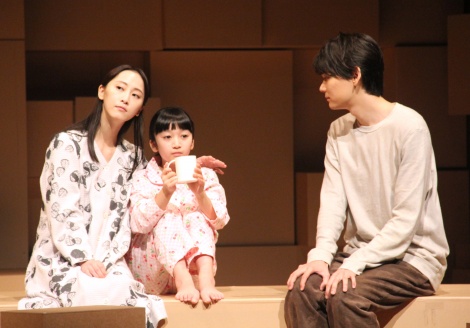 画像 写真 古川雄輝 結婚後初の公の場で笑顔 主演舞台に意気込み 身を引き締めて頑張りたい 7枚目 Oricon News