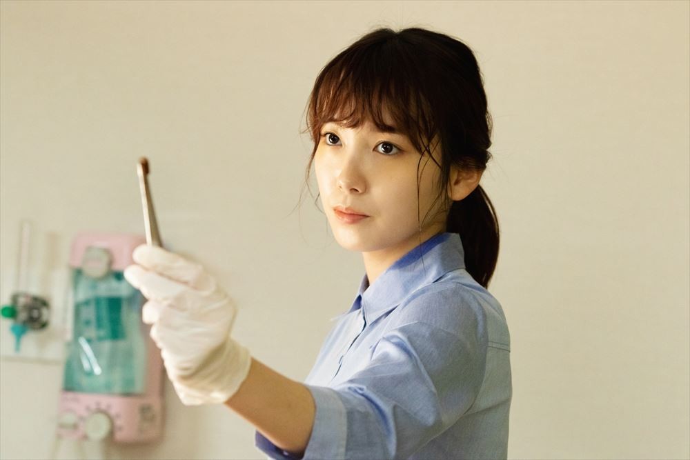 飯豊まりえ、ドラマ『サイン』解剖医として成長見せる たった一人で