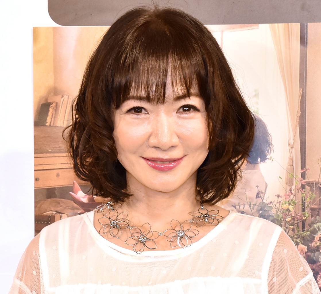 平松愛理、「部屋とYシャツと私」続編の歌詞完成に「6ヶ月以上かかりました」 | ORICON NEWS