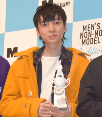 画像 写真 メンノン 新専属モデルに18歳 鈴鹿央士さん 広瀬すず 発掘 の逸材 6枚目 Oricon News