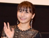 画像 写真 鈴木愛理 美くびれあらわな大胆美ボディ か か 可愛すぎて鼻血出そうです 最高です 1枚目 Oricon News