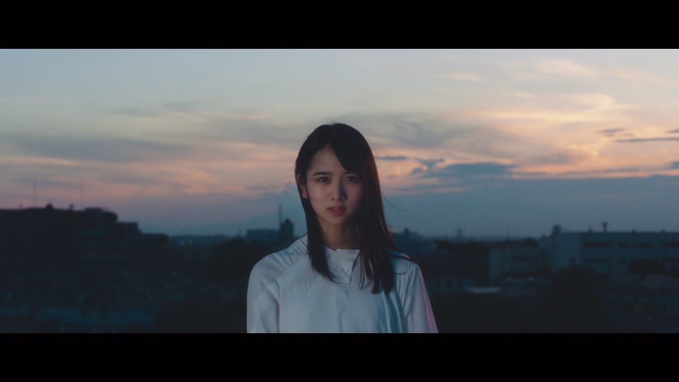 日向坂46上村ひなの、最年少15歳等身大のソロ曲MV公開「私のことみたい