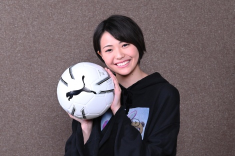 令和初の高校サッカー応援歌は史上初づくし デビュー前の現役高1生 三阪咲を抜てき Oricon News