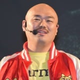 �N�������A�w���_�E�x�ŏ����A�C�h���v���f���[�X���X�^�[�g�@�u�ޏ�����肽���v 