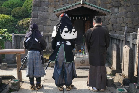 画像 写真 岡村隆史 赤穂浪士衣装で浅野内匠頭のお墓参り 聖地 泉岳寺の思い出は 空き巣に入られた 7枚目 Oricon News