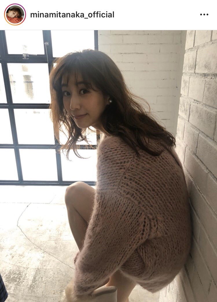 画像・写真 | 田中みな実、ゆるニットで美脚＆美デコルテ披露「溢れ