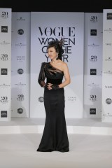 『VOGUE JAPAN WOMEN OF OUR TIME』を受賞した松任谷由実 