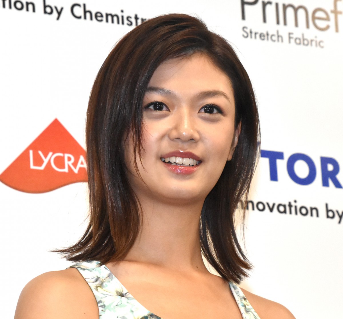 キャンギャル　高画質 画像・写真 | 東レ・キャンギャルに“9頭身”アイリス・ウー 6言語で『上を向いて歩こう』披露 1枚目 | ORICON NEWS