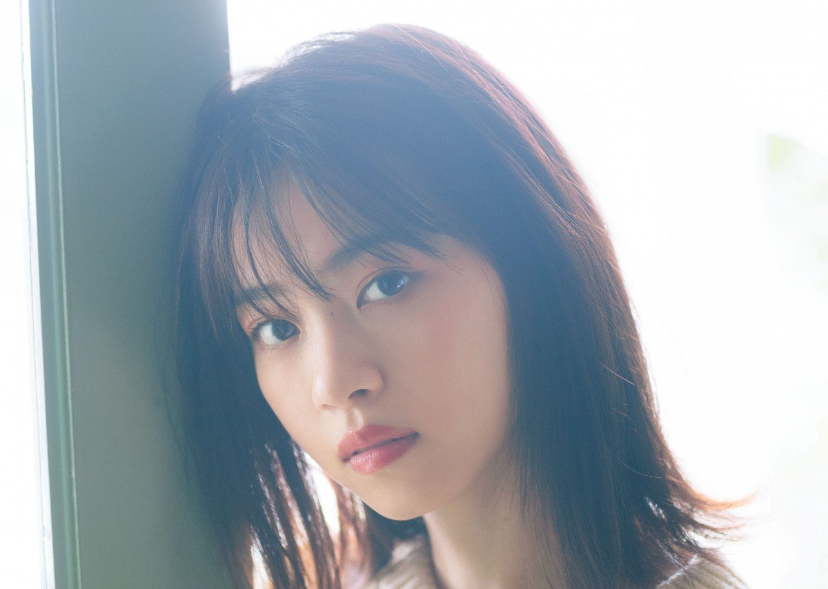 画像・写真 | 西野七瀬“美しすぎる3変化” カバー飾った『WHITE GRAPH