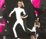 �ؗ�ȃX�e�b�v���I����p���R���ENo.1���f����A���Z�[�k�E�_���^�j�A���v���ƃ��o�[�g�E�H�R �iC�jORICON NewS inc. 