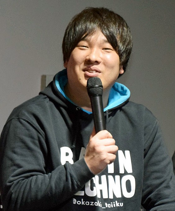 岡崎体育、“事務所入り”を発表 ソニー・ミュージックアーティスツ所属