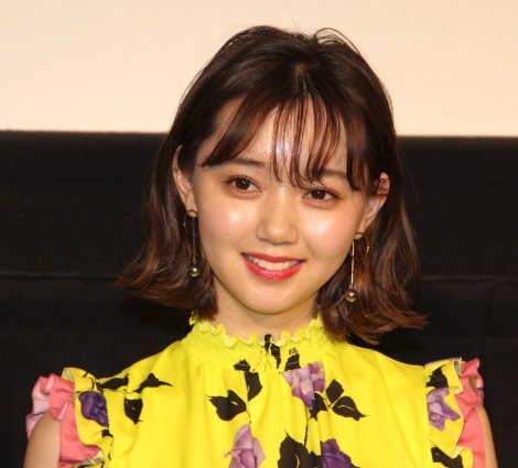 江野沢愛美の画像 写真 ホラー映画初出演の飯豊まりえ ホテルで 2キロの塩持って 撒く ビビり過ぎ行動に周囲困惑 3枚目 Oricon News