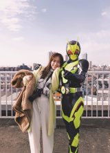 �򗢍��u���C�_�[�I�^�v���q�ɕϐg!�w�[�������x��2�V���b�g�u�e�����\��ɒ��ڂ�������!�v 