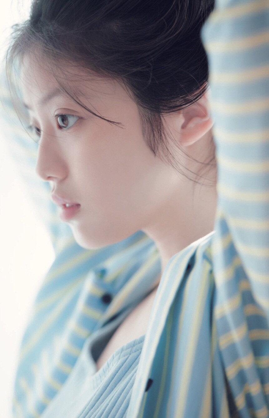 今田美桜ポップ5枚 今田美桜“ほぼスッピン”カット公開 やわらかい日差しを浴びた横顔