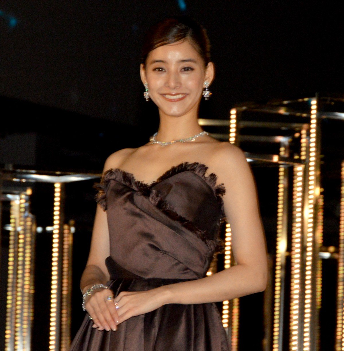 画像・写真 | 新木優子、総額“1億5000万円”ドレス＆ジュエリーで登場