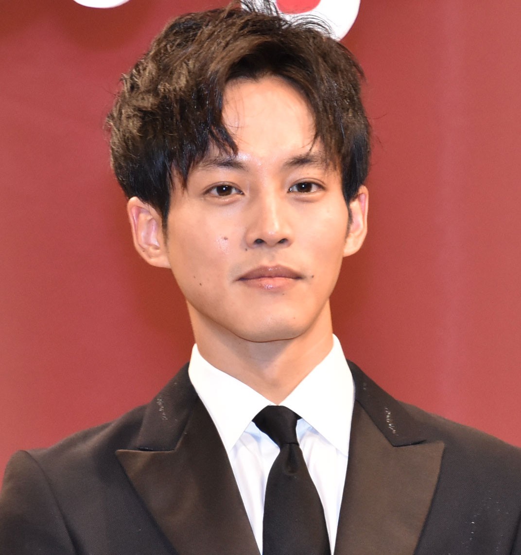 ピアノ初心者・松坂桃李の練習姿が…松岡茉優「バンビみたいでした」 | ORICON NEWS