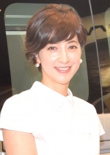 ���N���X�e���A�j���o�Y��񍐁@�C���X�^�ɑ��q�̎ʐ^�Y���u�����K�����c�v 