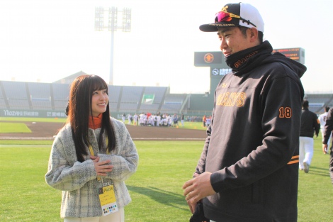 画像 写真 橋本環奈 念願の巨人キャンプ訪問 坂本 菅野選手にインタビュー 幸せな1日でした 2枚目 Oricon News