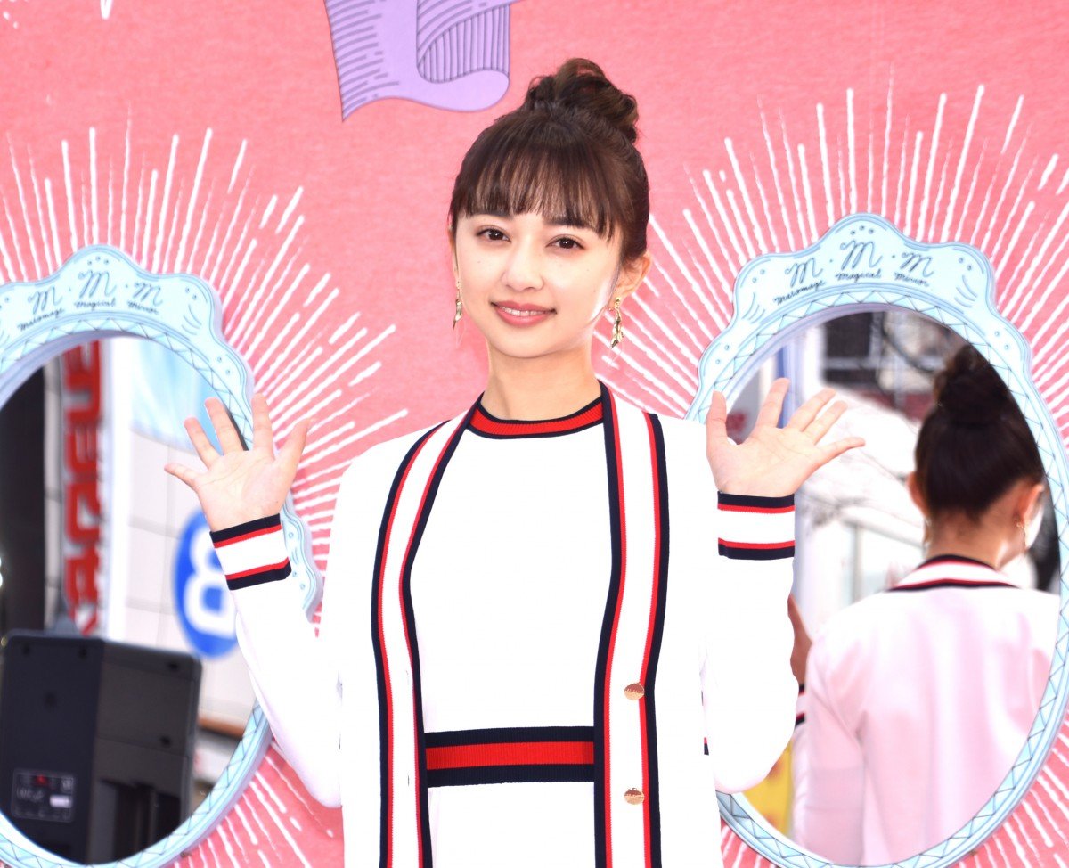 小宮有紗、キュートな“お団子ヘア”を披露 | オリコンニュース（ORICON