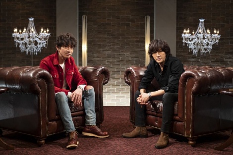 2月29日放送『SONGS』で対談の模様が放送される木村拓哉(左)、稲葉浩志(右)(C)NHK 