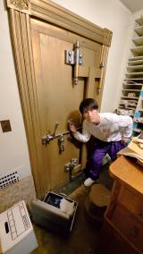 �W���j�[�YWEST�_�c���T�A���̃A�����J���P�ɒ���@�ϋɓI�Ɍ𗬐}����u�ł��̂߂���܂����v 