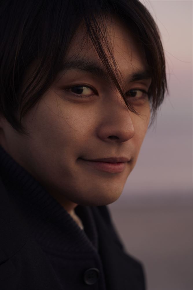 画像・写真 | 柳楽優弥、ファン悶絶級の“恋人目線”接近カット 画像・写真 | 柳楽優弥、ファン悶絶級の“恋人目線”接近カット
