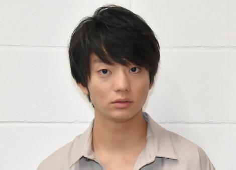 伊藤健太郎 寝顔ショットに心配の声 なんだかやつれて見えます Oricon News