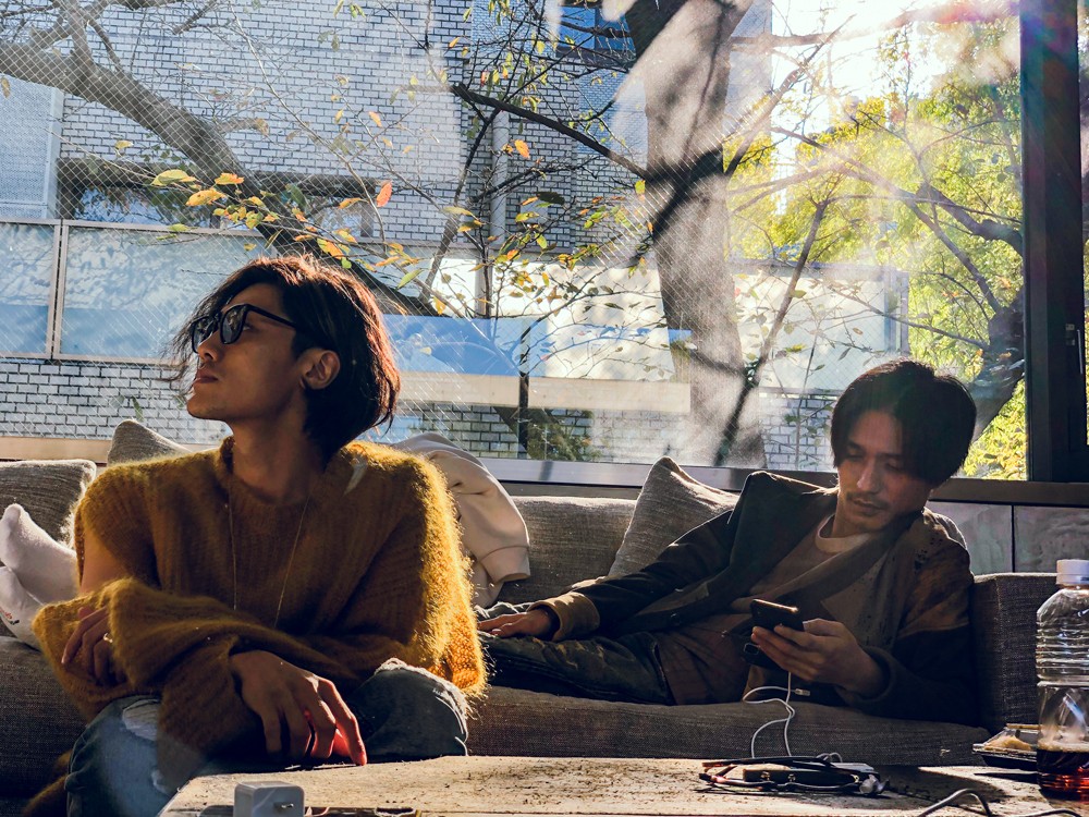 錦戸亮＆赤西仁がYouTubeチャンネル開設 自宅からTV電話で番組完成