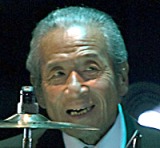 �W���b�L�[�g�삳�񂪎��� 81�΁A�w�u���[�E�R���b�c�x�̃��[�_�[ 