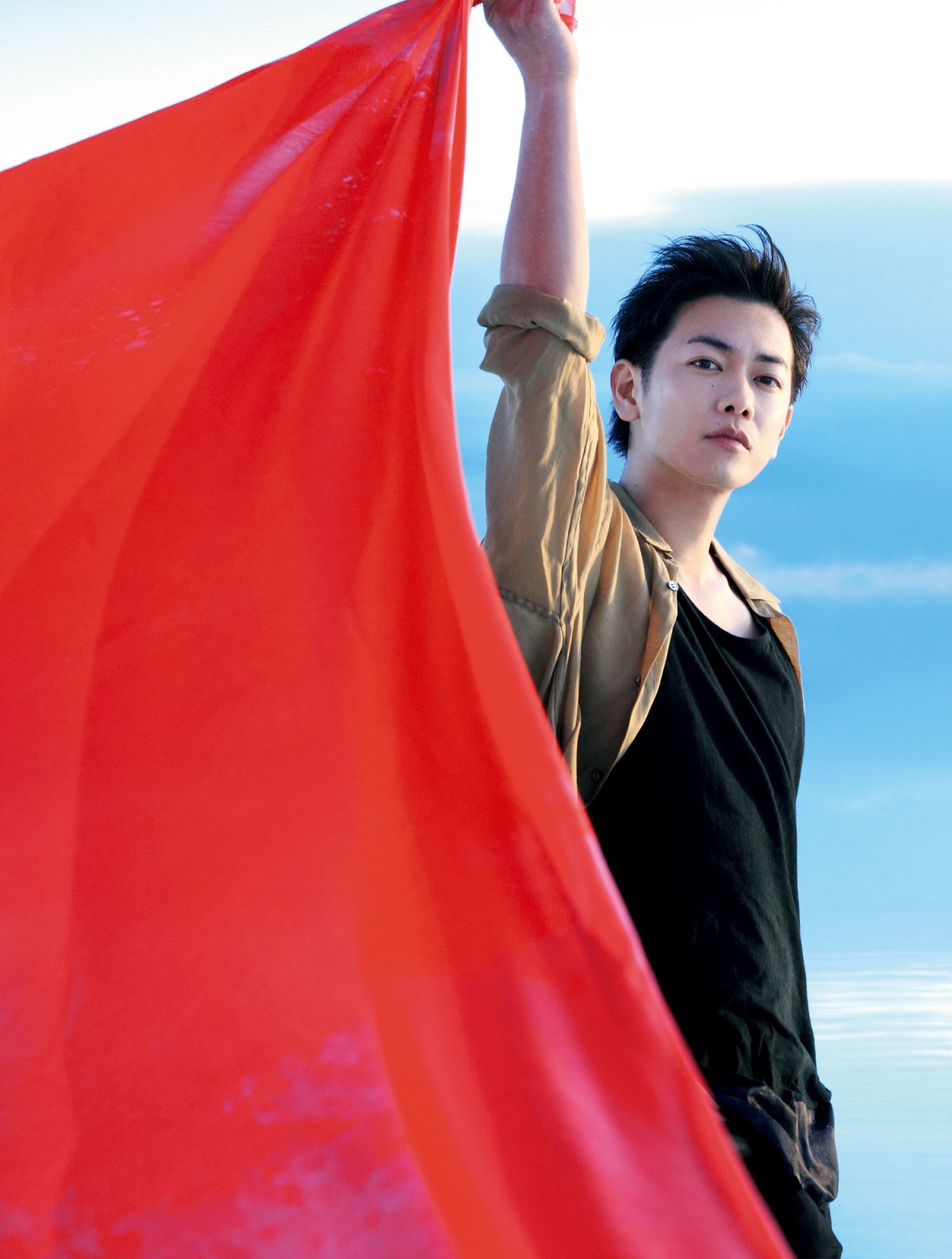 Amazon.co.jp: 佐藤健 写真集 NOUVELLES[ヌーヴェル] : ND CHOW: 本