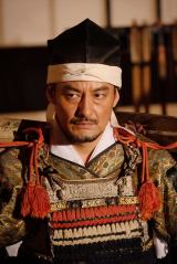 �y�i�ق�����z�R���n�ؖ�A����ސe�����ŏ��o��@����`�����Ăє����ɐN�U 