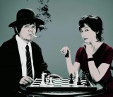 KERA&���삽�܂��A�V���j�b�g�u�P�����������v���� 9���̊��g�������ɍ��؃L���X�g�W�� 