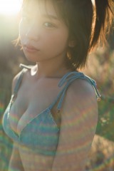 楽天特典付き ラストアイドル 長月翠ファースト写真集 『意外性