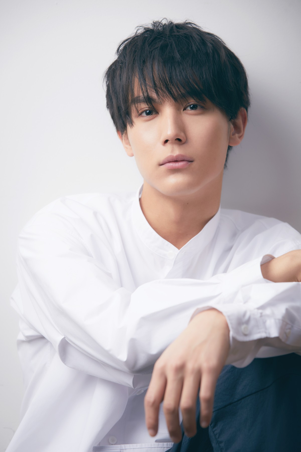 中川大志、ムロツヨシの“最強ライバル”役に起用「いっぱいヤキモキさせられるように」 | ORICON NEWS