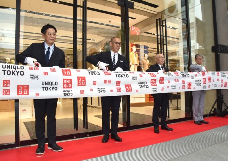 画像 写真 市川海老蔵 團十郎白猿襲名披露が延期も前向き ユニクロ旗艦店が銀座にオープン 光の兆しが見えたよう 3枚目 Oricon News